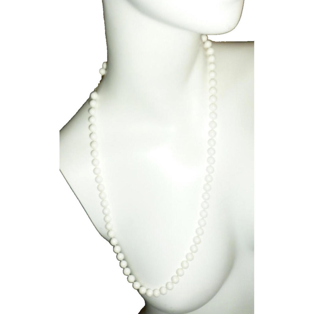 Vintage Hand Knotted Plastic White Beaded Necklace Beads 26"